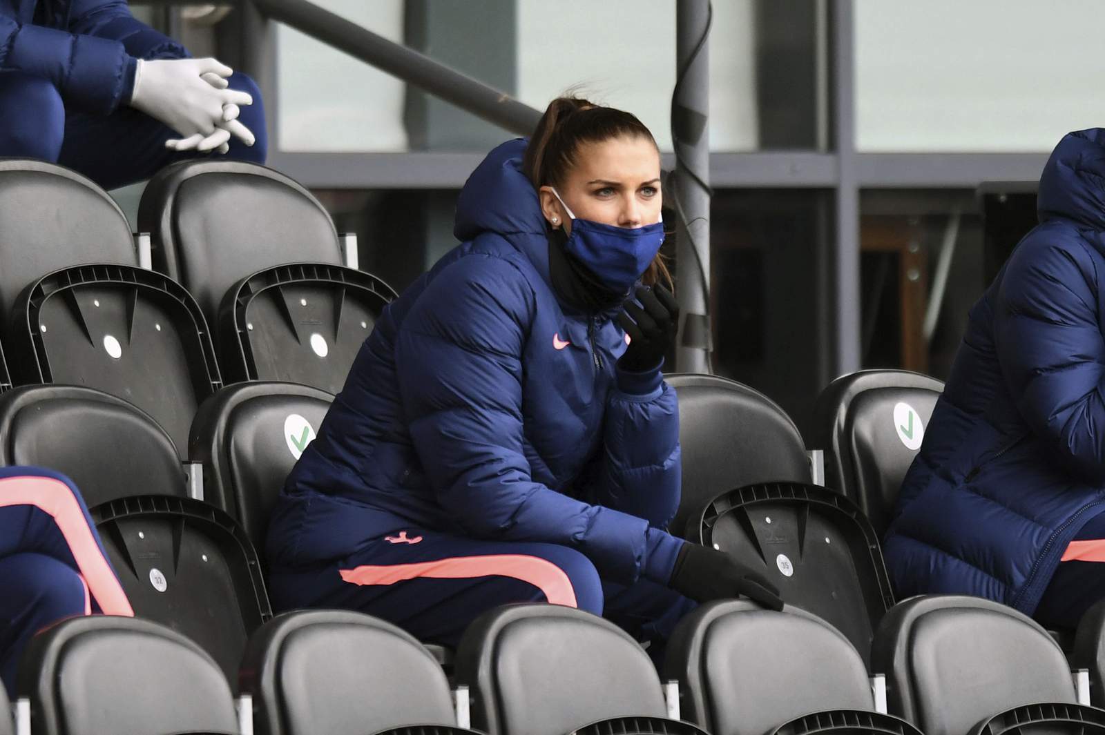Alex Morgan's Tottenham debut delayed for weeks by 'setback'