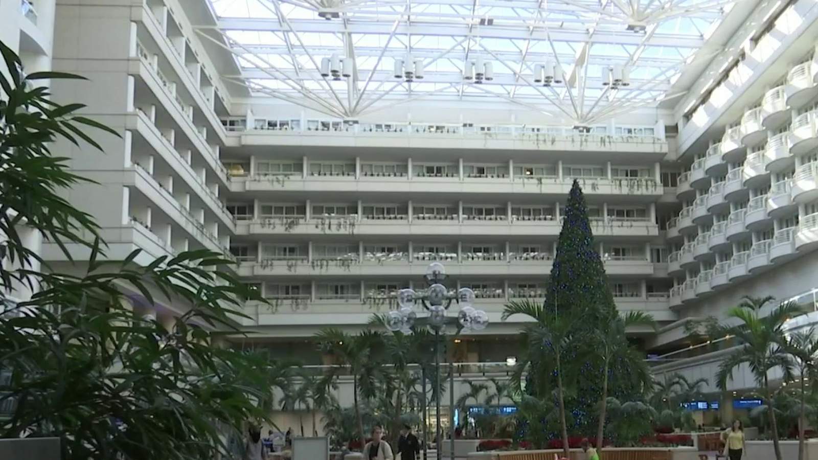 Orlando International Airport expects 90,000 passengers to pass through on Sunday after Thanksgiving