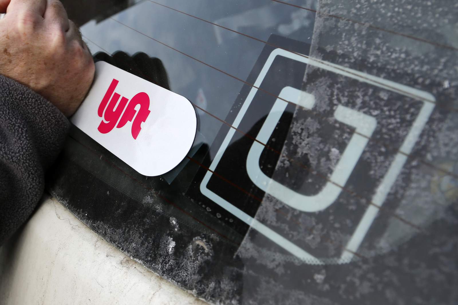 California judge rules Uber, Lyft drivers are employees