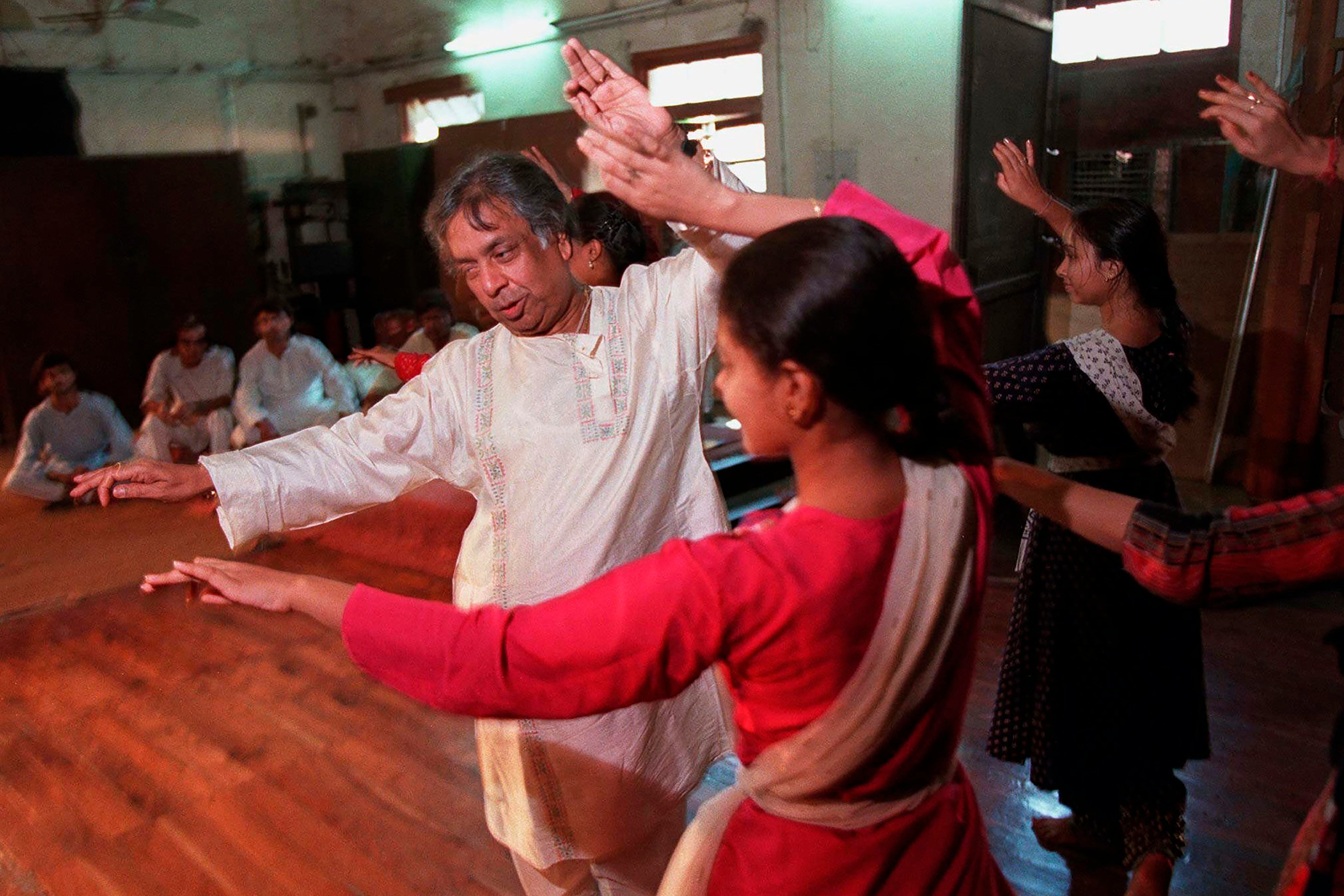Birju Maharaj, legend of India’s kathak dance form, dies