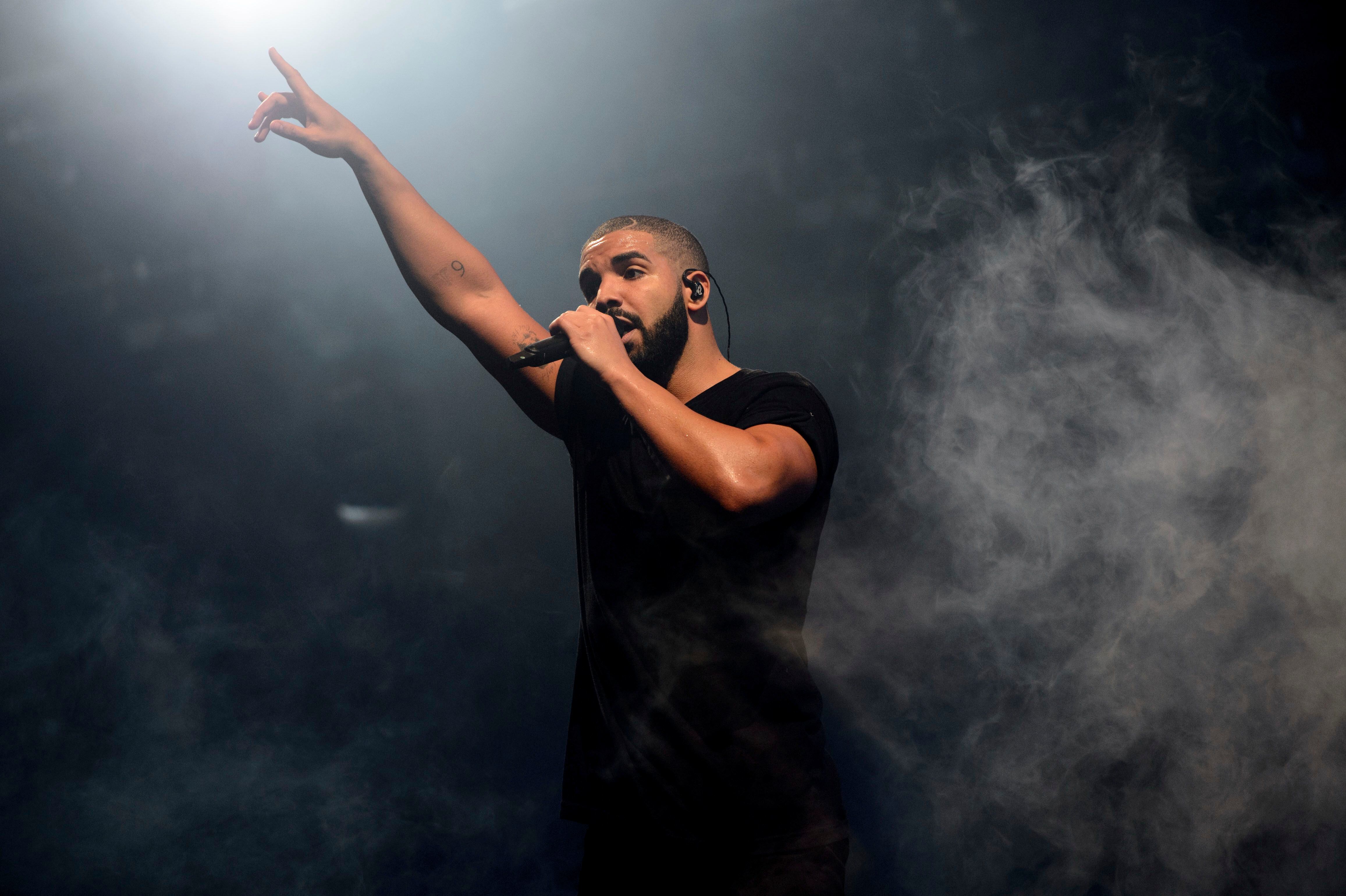 Drake delivers hits at ‘Homecoming’ Super Bowl week concert