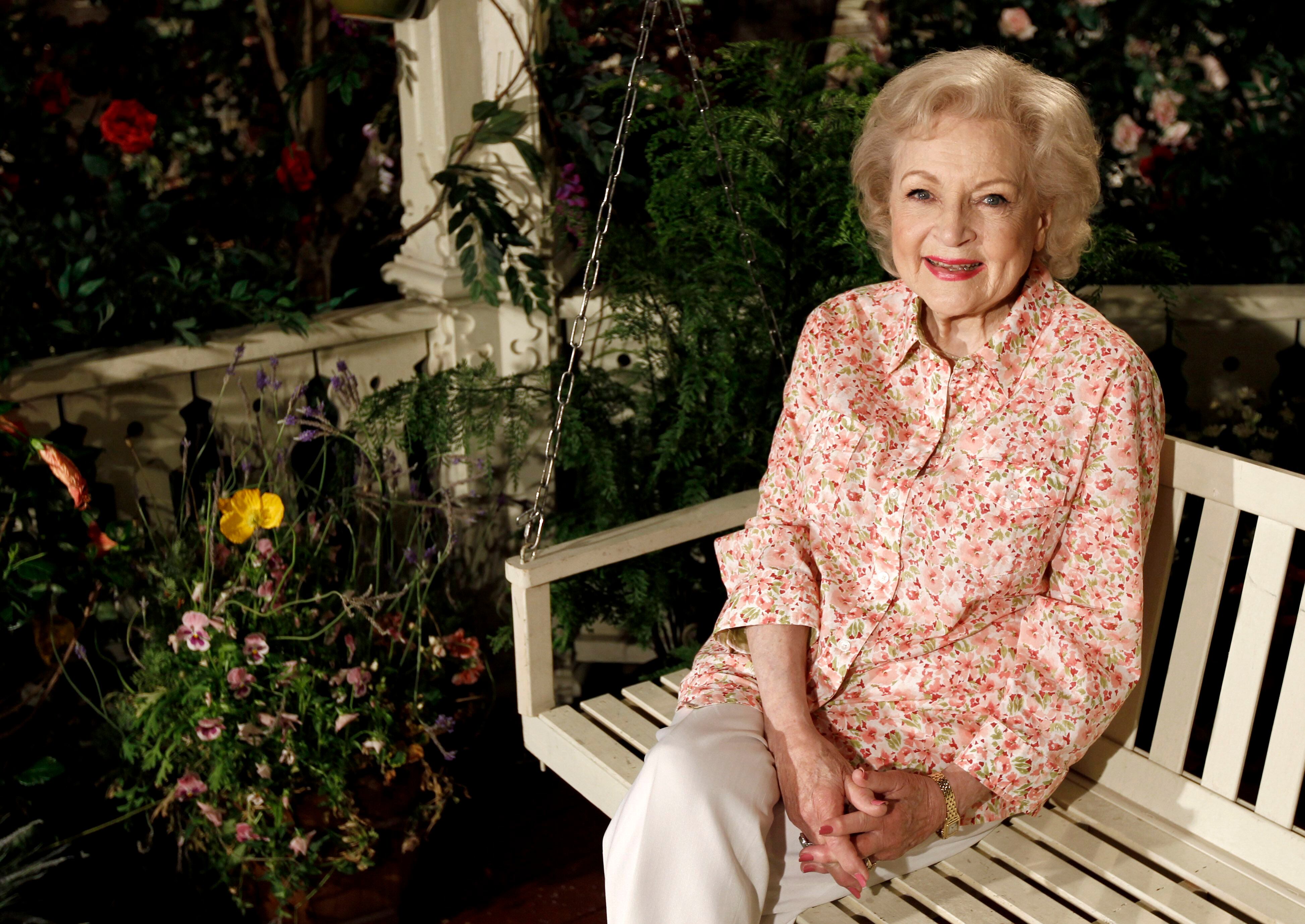 Actors, comedians and president react to Betty White’s death