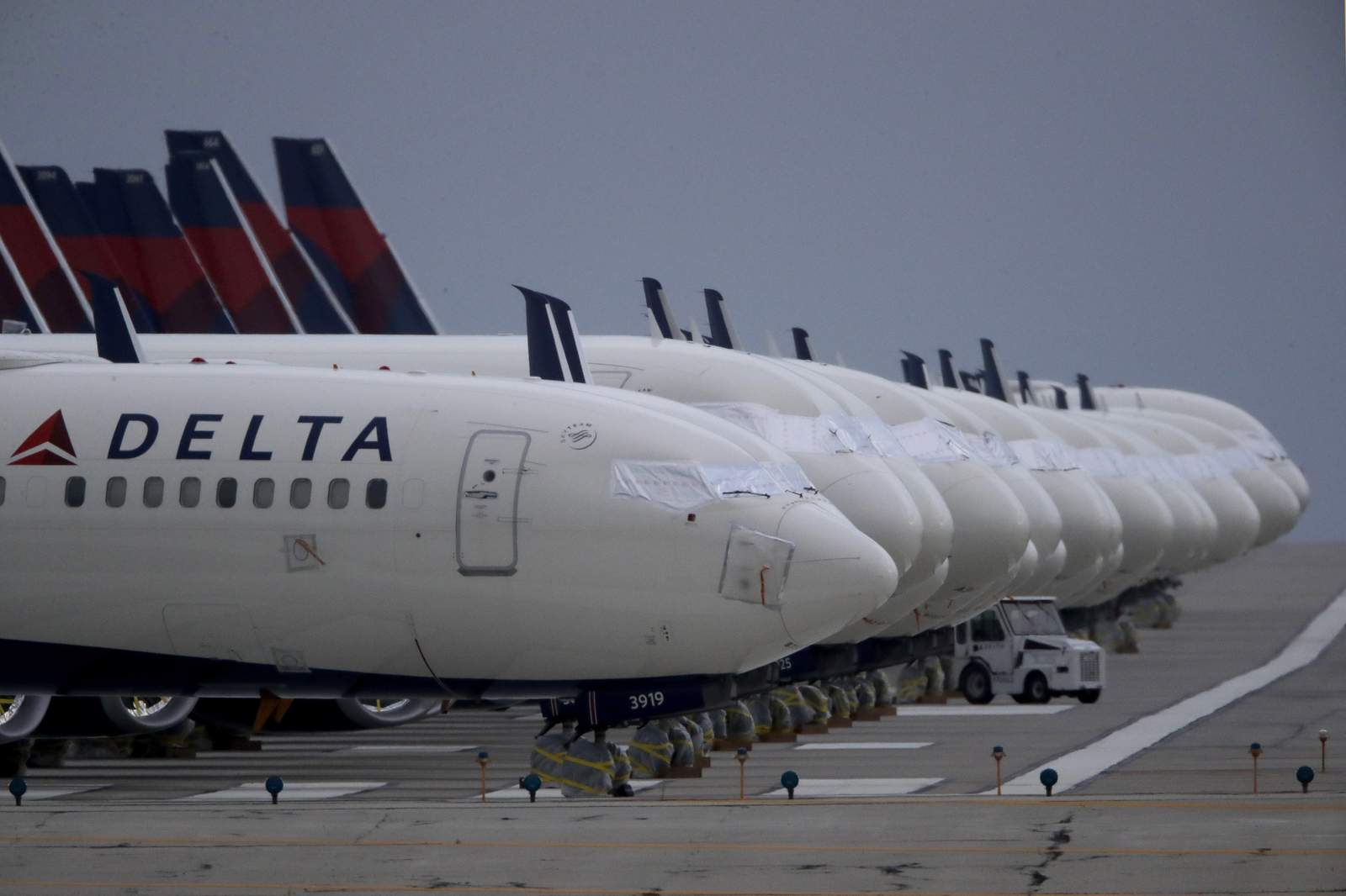 Delta Air Lines posts $12 billion loss in 2020