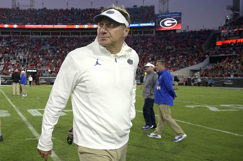 Monday huddle: Should Dan Mullen’s job be in jeopardy at Florida?
