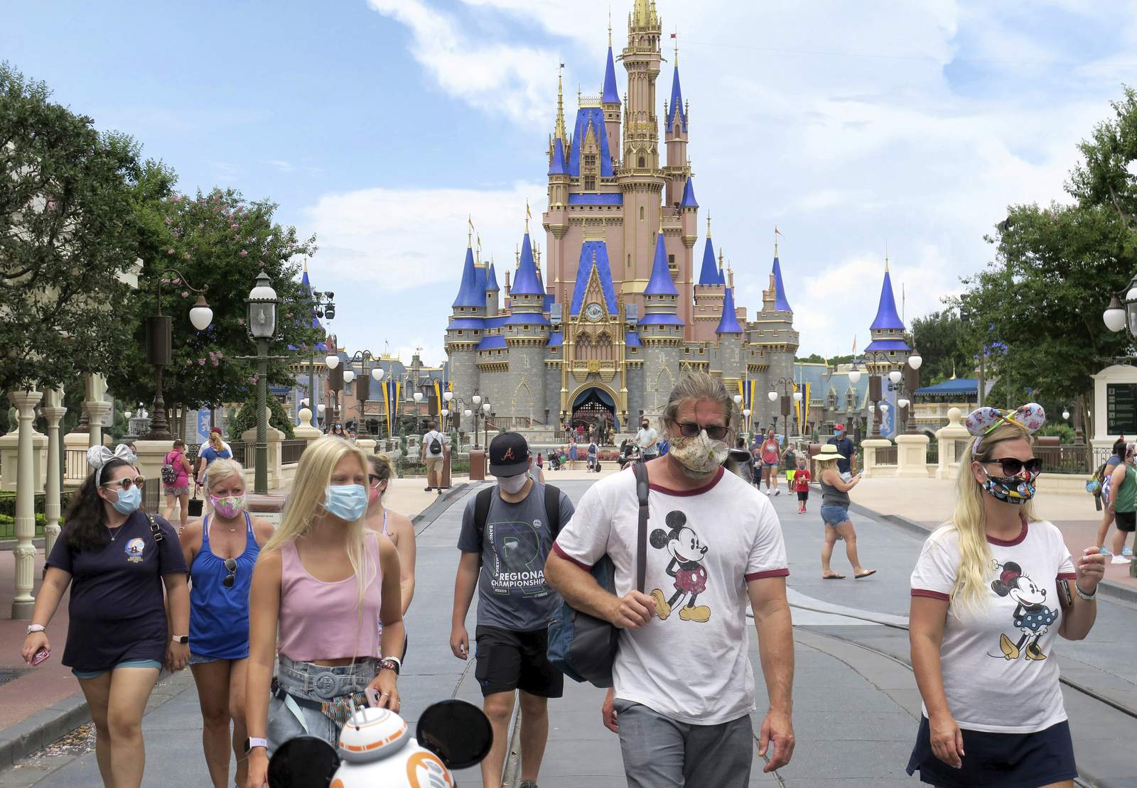 Disney World tightens mask requirement a week after reopening