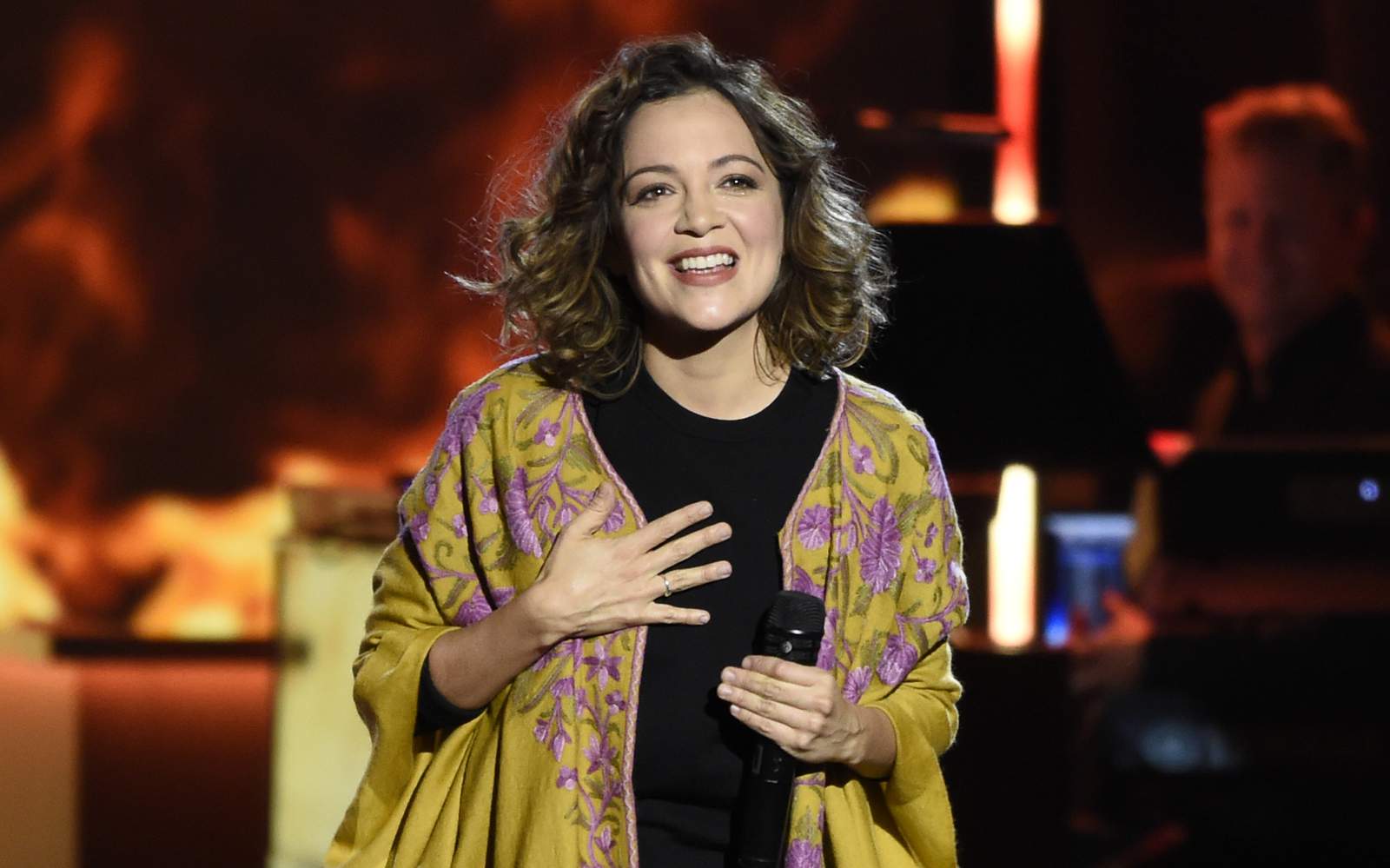 Ladies' night at Latin Grammys: Lafourcade, Rosalía win big