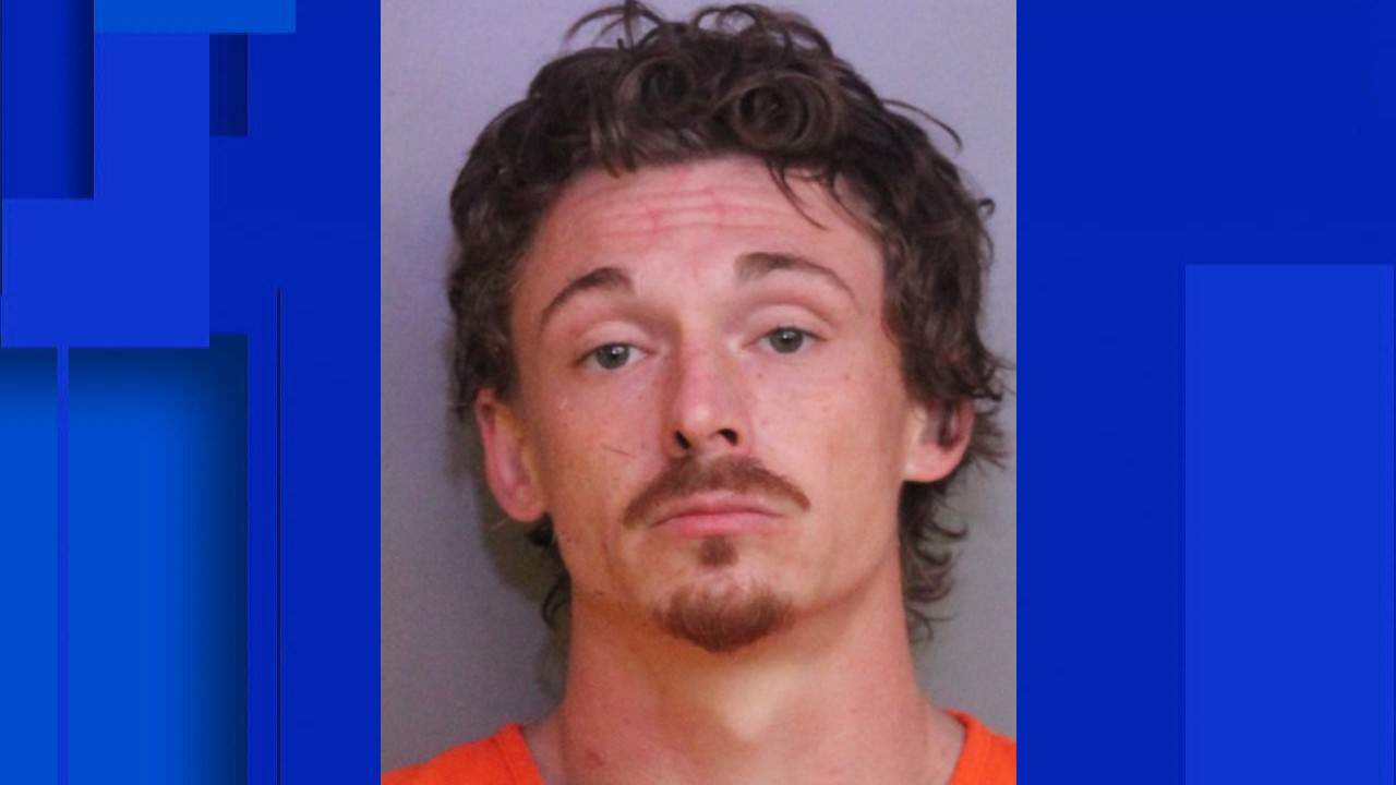 Nude photos on teen’s phone lead to arrest of Florida felon on sex charges, deputies say