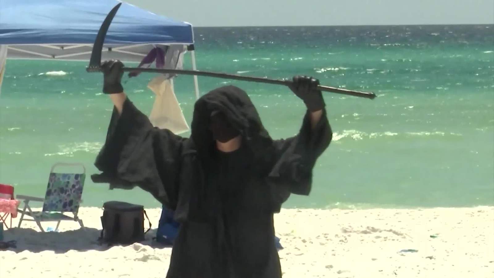 Video: Florida lawyer dresses as Grim Reaper to protest reopening of beaches