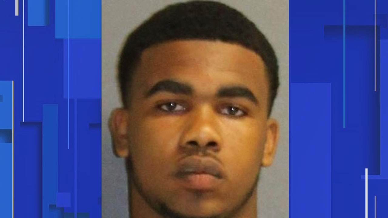 Deputies arrest Daytona Beach man linked to 2 drive-by shootings