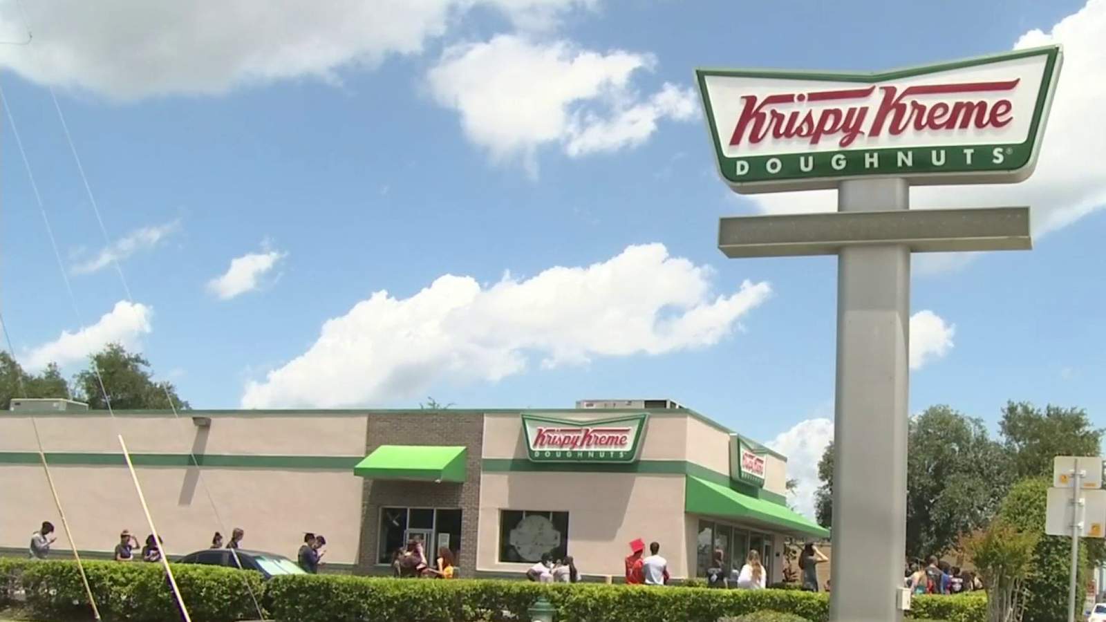 Krispy Kreme to honor 2020 seniors with free ‘Graduate Dozen’ doughnuts