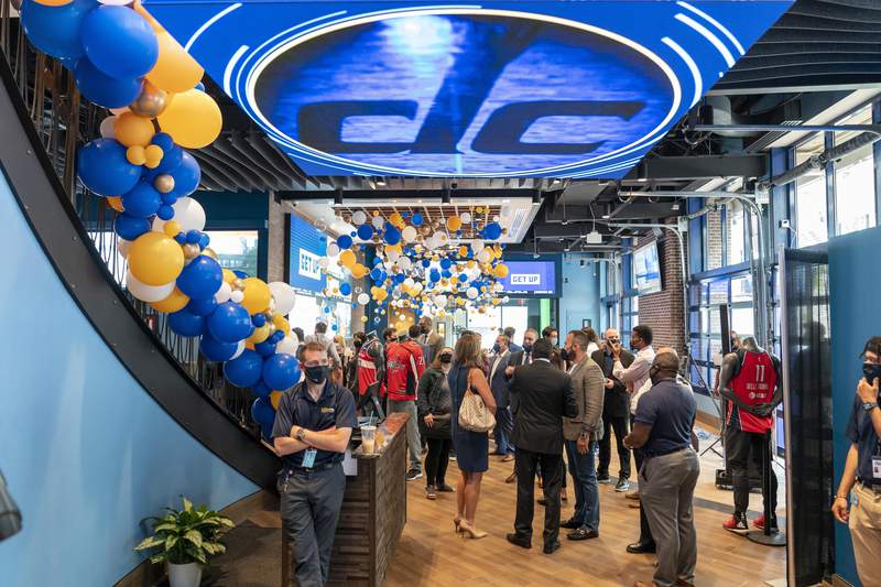 1st sportsbook at major pro sports arena opens in Washington