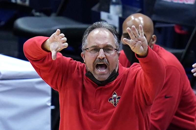 Pelicans coach Stan Van Gundy out after 1 season at helm