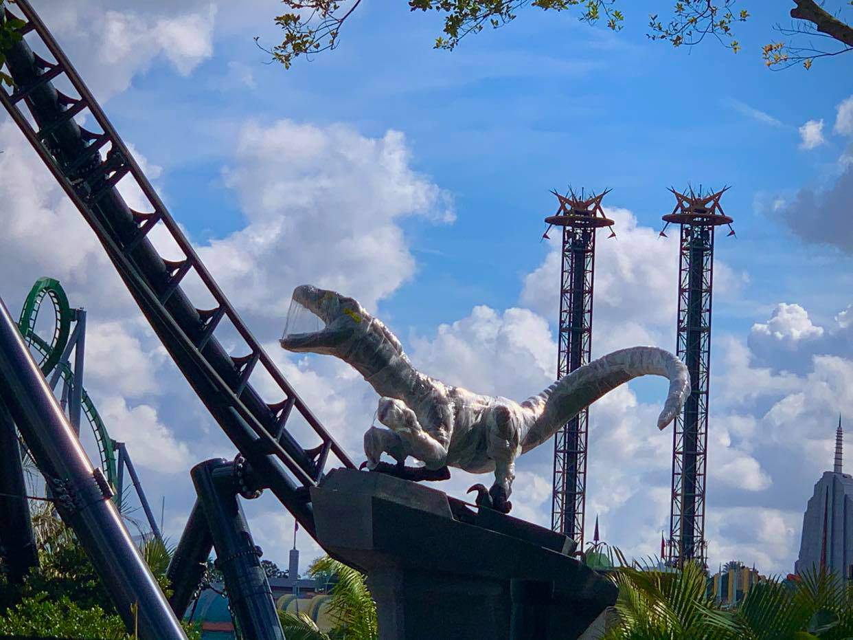 More dinosaur statues arrive at Universal’s Jurassic World Velocicoaster