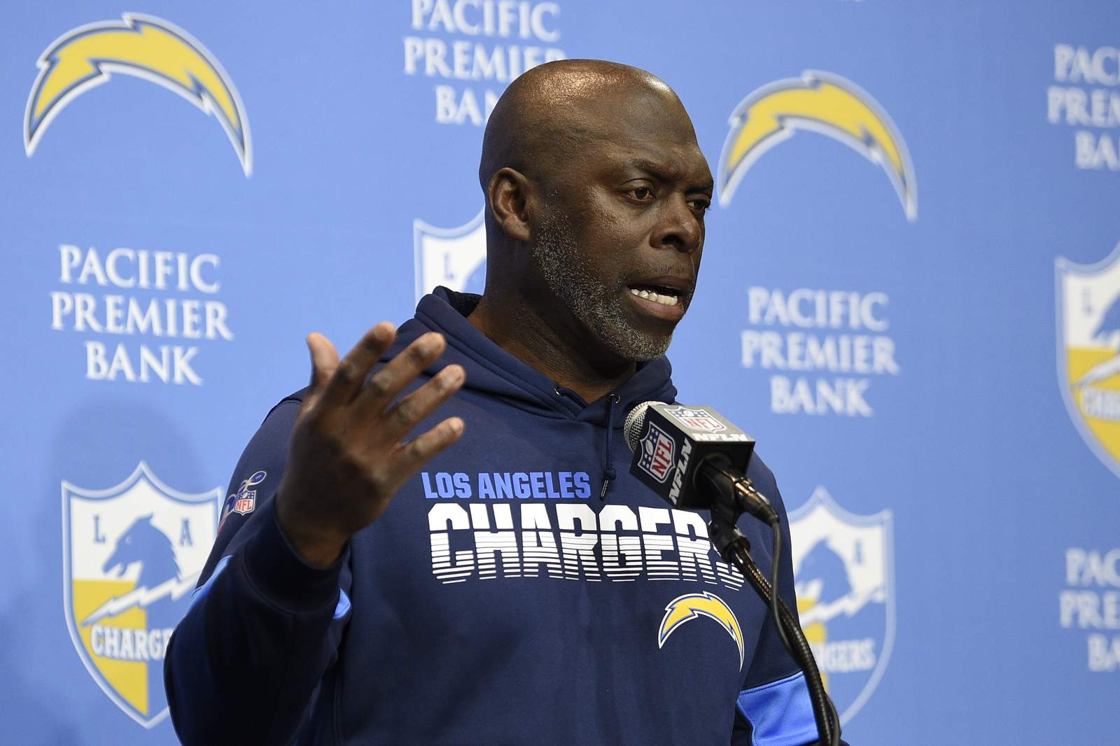 Chargers fire head coach Anthony Lynn after 4 seasons