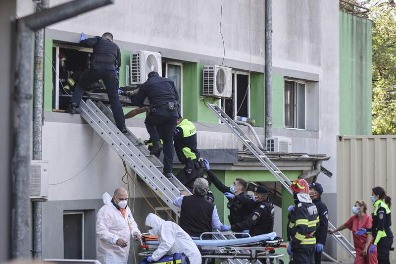 Romanian hospital blaze kills at least 7 COVID-19 patients