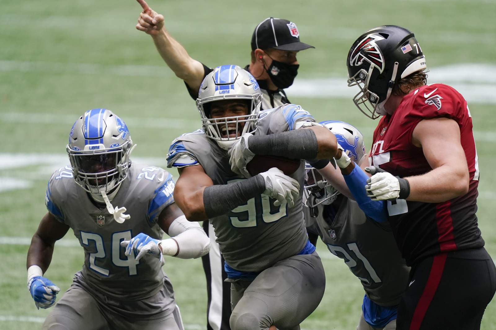Lions stun Falcons 23-22 after letting Atlanta score late TD