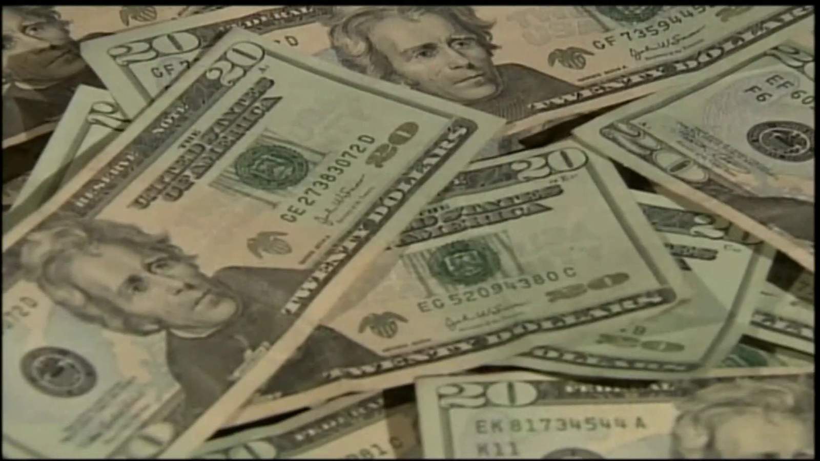 Minimum wage hike all but dead in big COVID relief bill that includes $1,400 direct payments