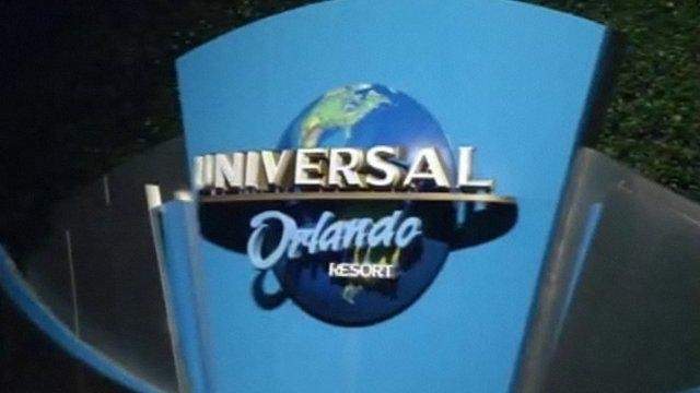 Mother, child end up in Universal Orlando lagoon