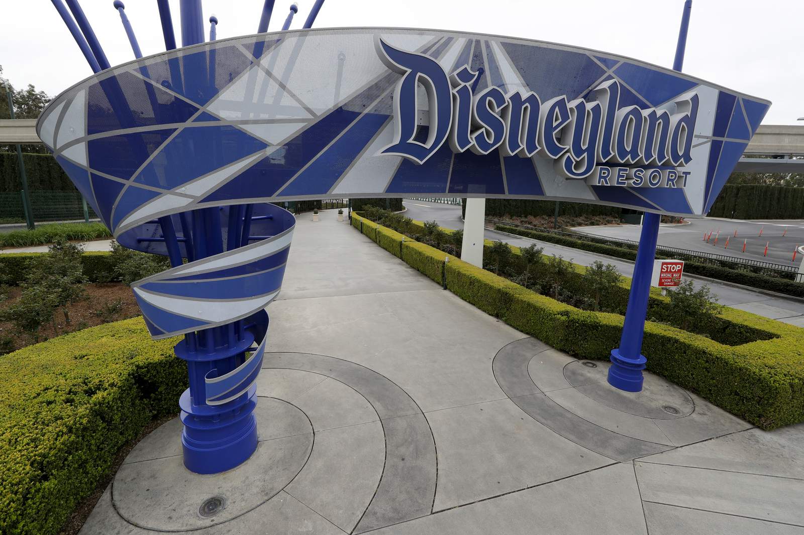 California to let Disneyland, Major League Baseball reopen