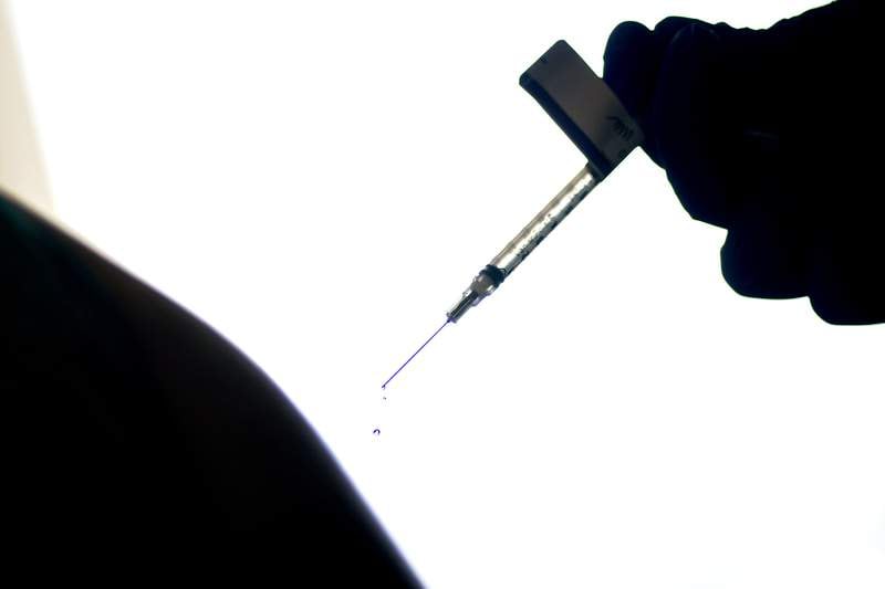 Some previously hesitant now choosing to get vaccinated amid surge in COVID-19 cases