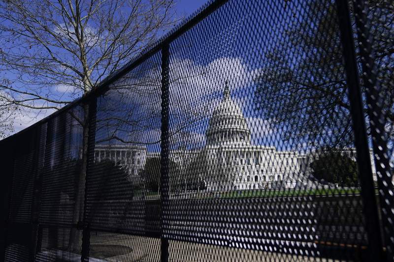 Police planning to reinstall Capitol fence ahead of rally