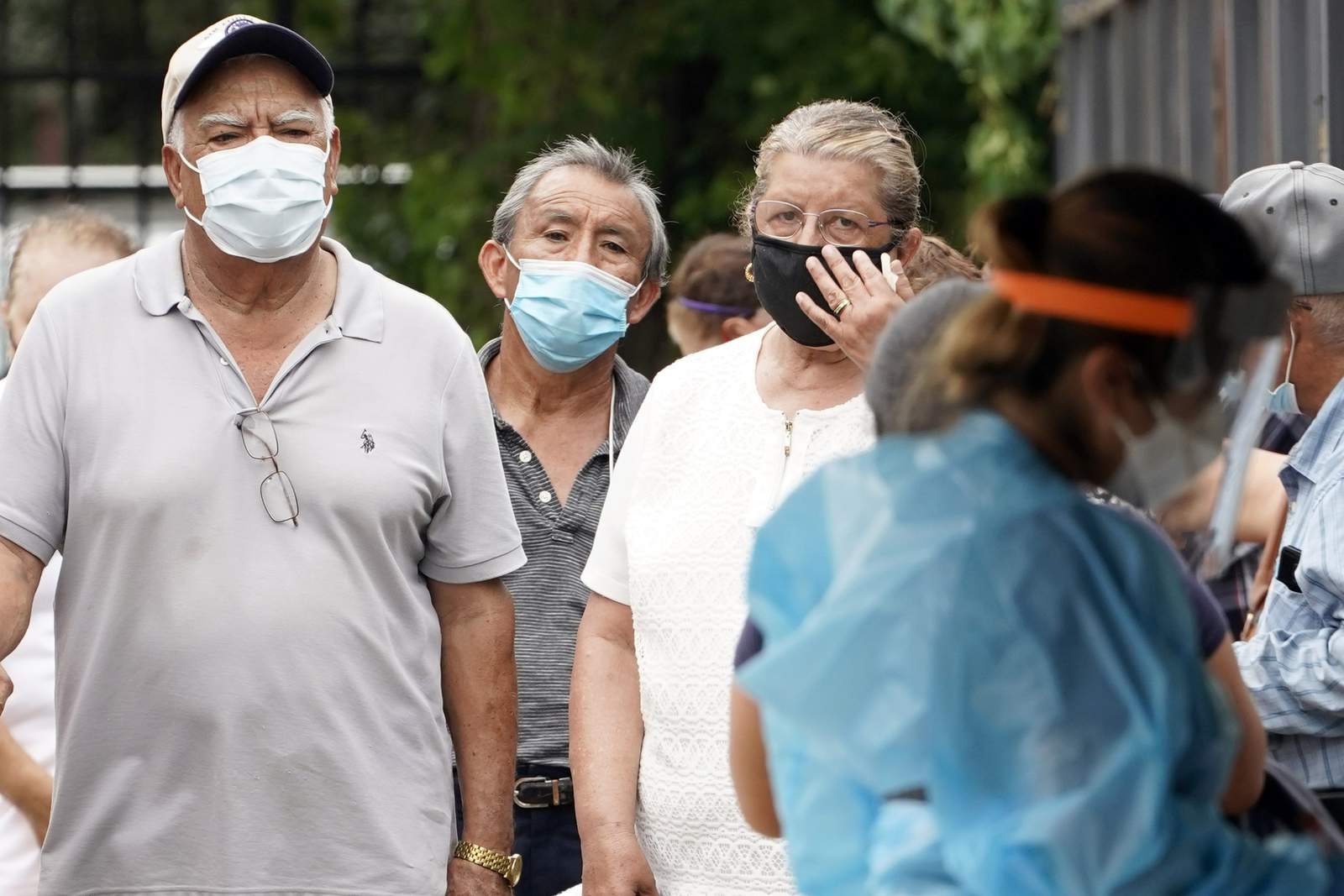 Masks now required in Texas but not Florida, where data shows COVID-19 numbers growing faster