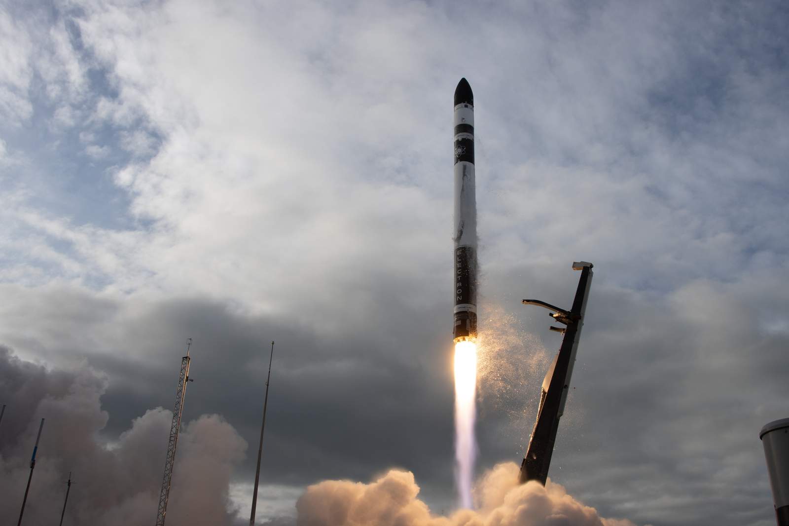 FAA clears Rocket Lab to fly again after sneaky issue causes launch failure