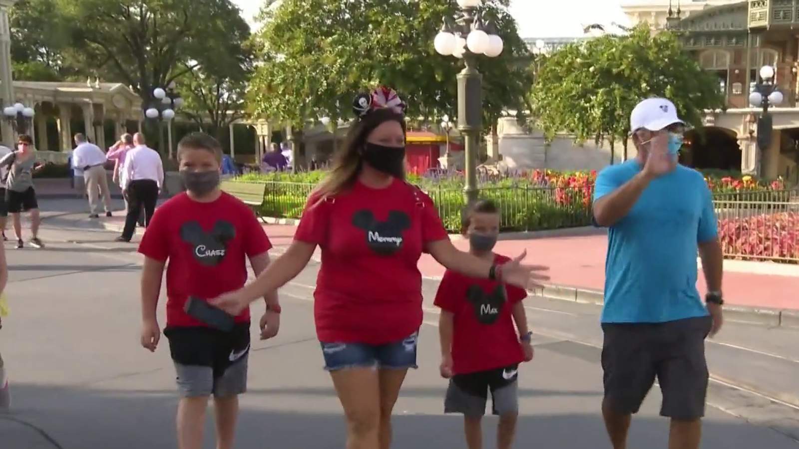 Disney theme parks will likely require masks through 2021
