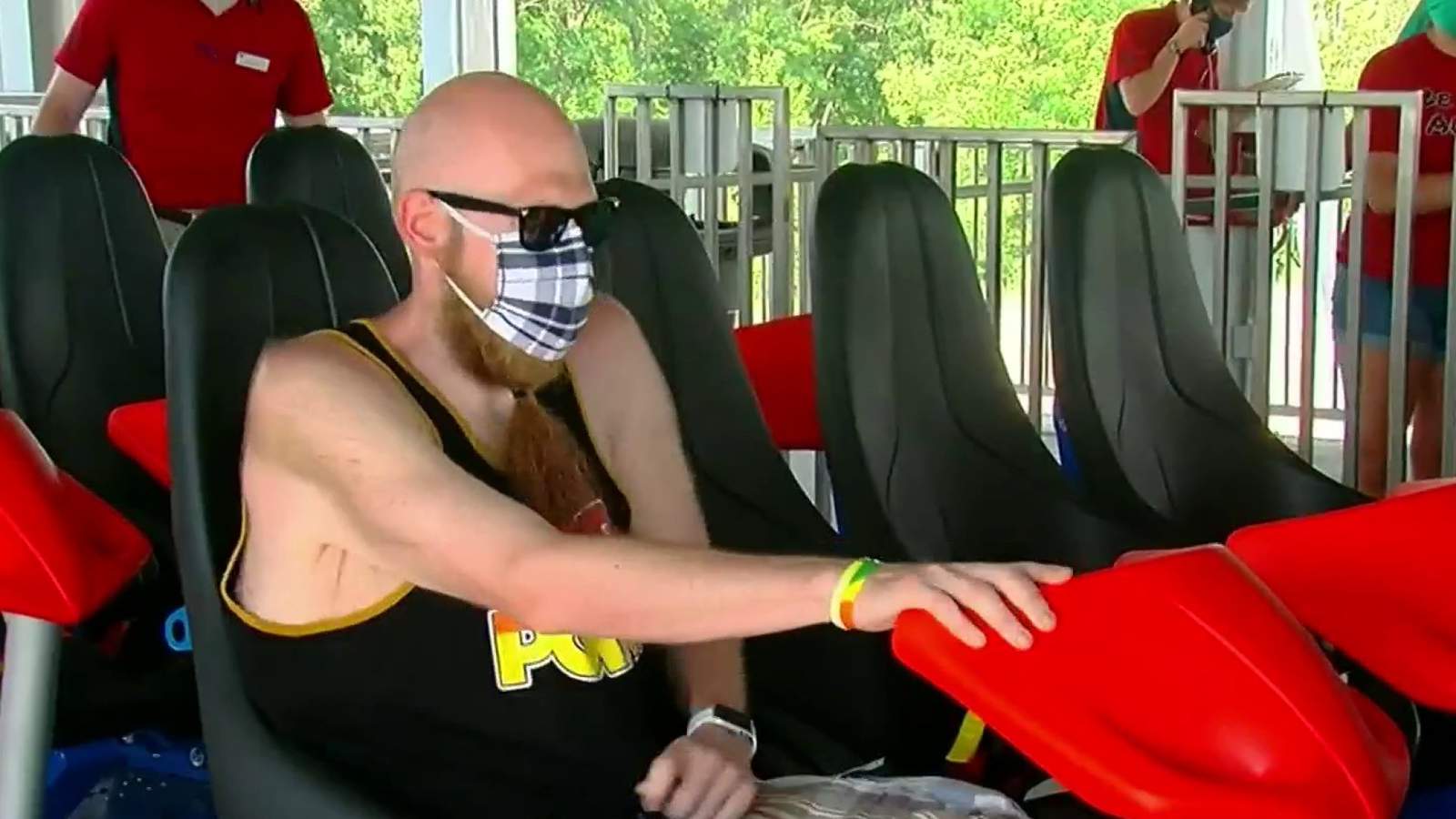 Whats your motivation? Man loses 200 pounds to ride roller coaster