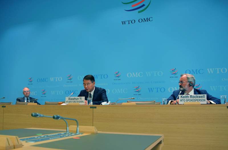 WTO chief seeks text to advance debate over COVID-19 vaccine