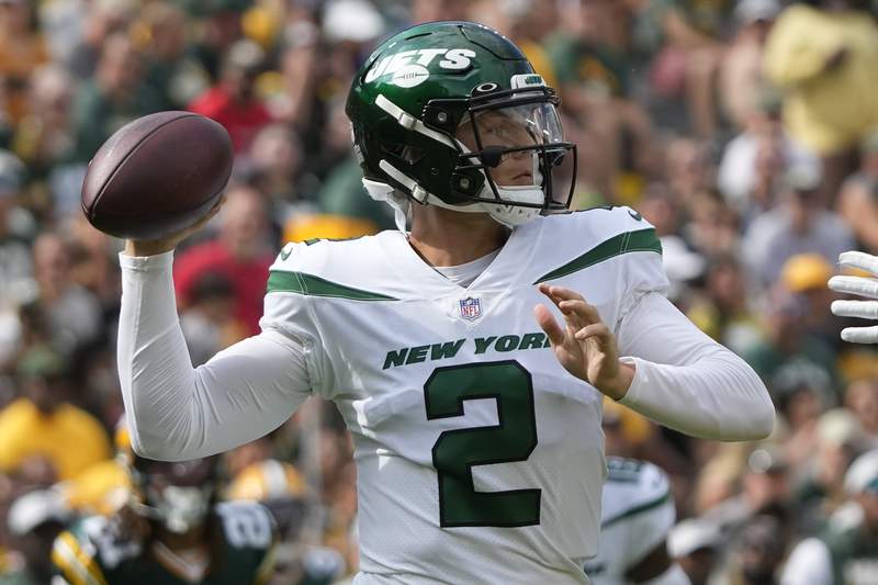 Wilson throws 2 TD passes as Jets beat Packers 23-14