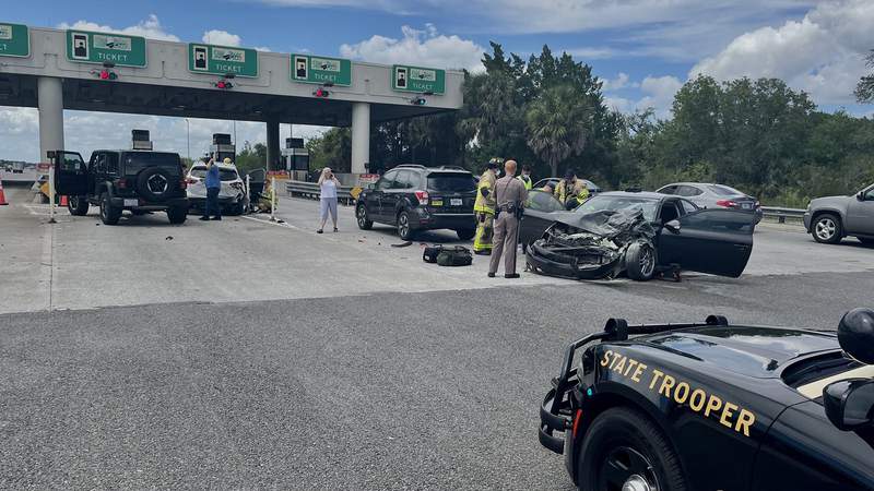 Section of Florida’s Turnpike closed as troopers investigate 4-car crash