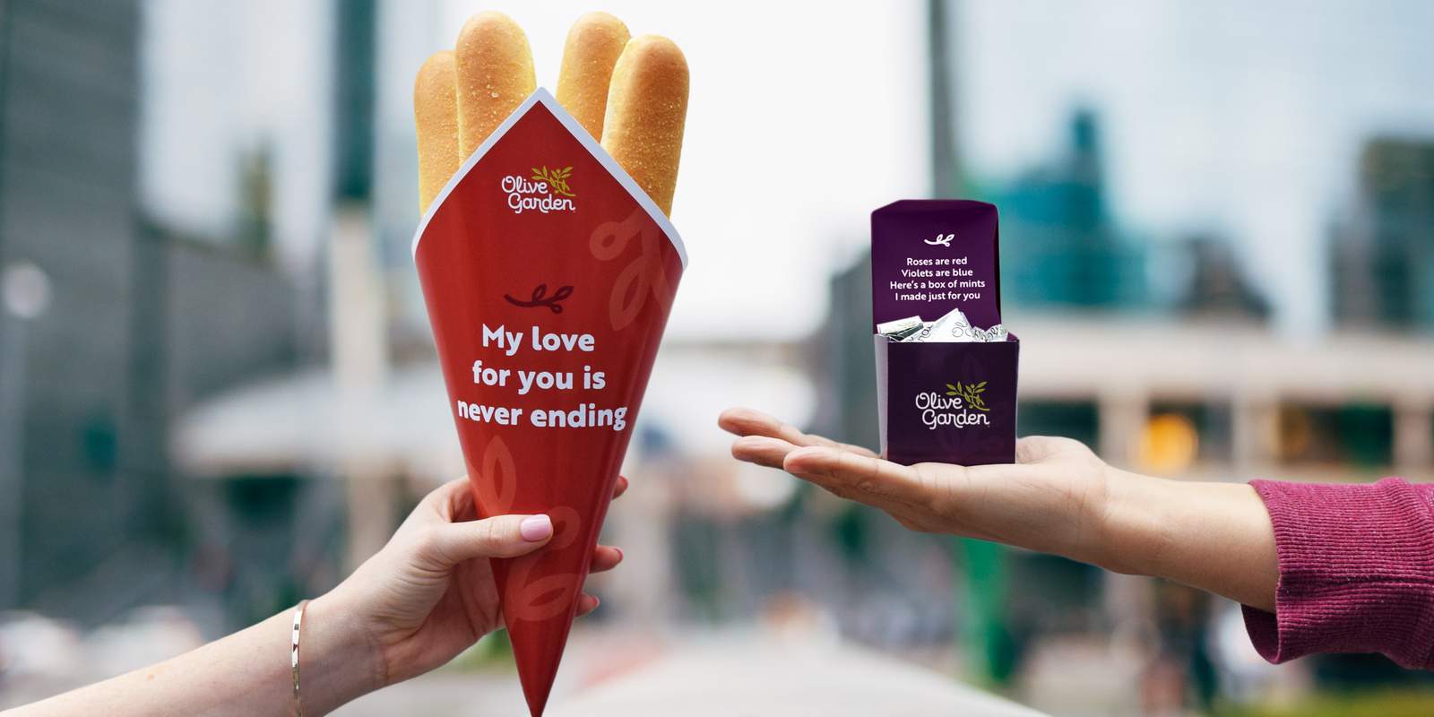 Give the gift of carbs with Olive Garden’s breadstick bouquet
