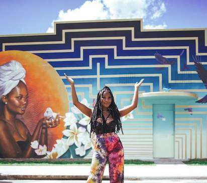Young Orlando artist works to bring hope to community with new mural