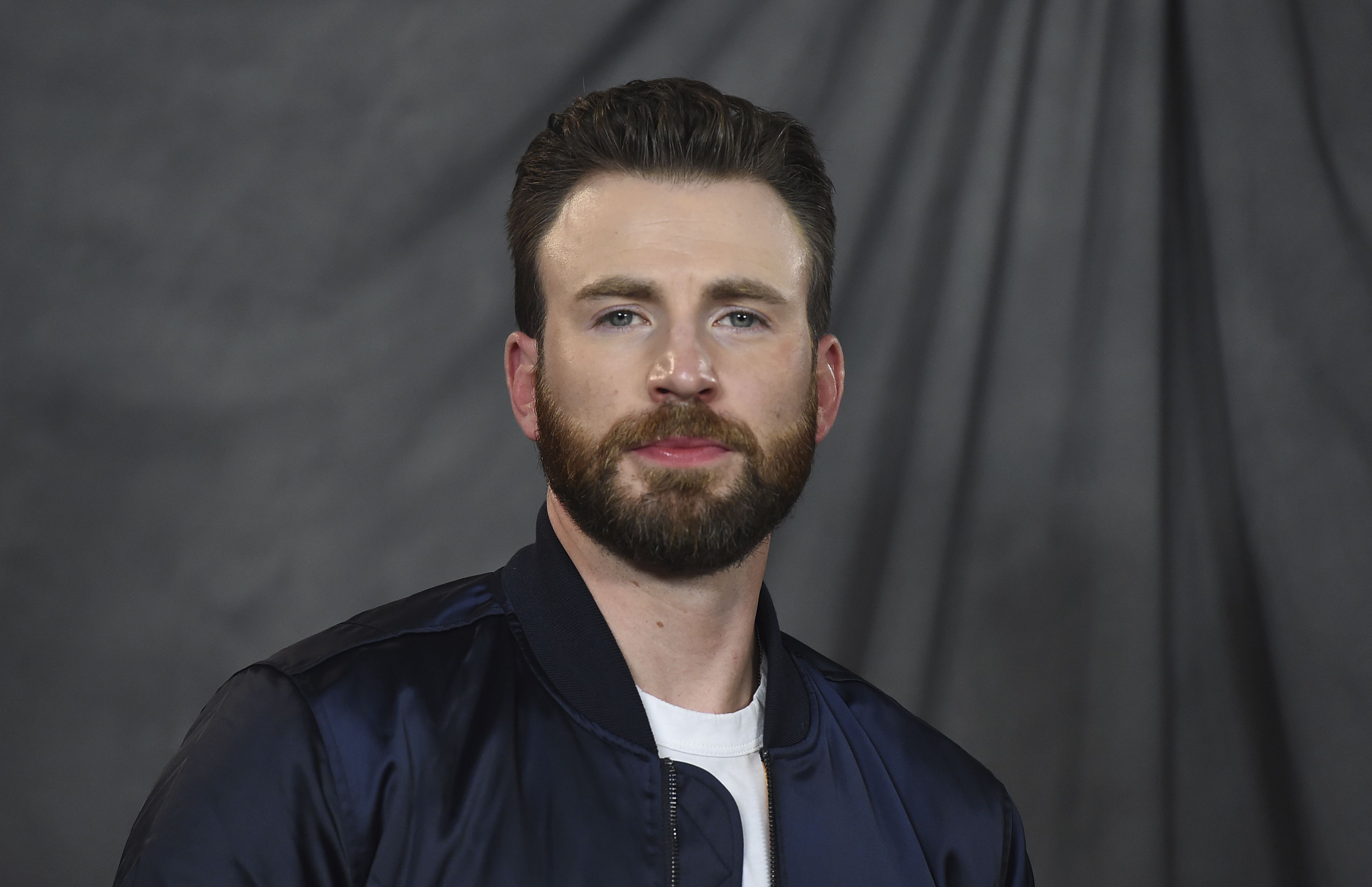 Chris Evans named Sexiest Man Alive by People magazine