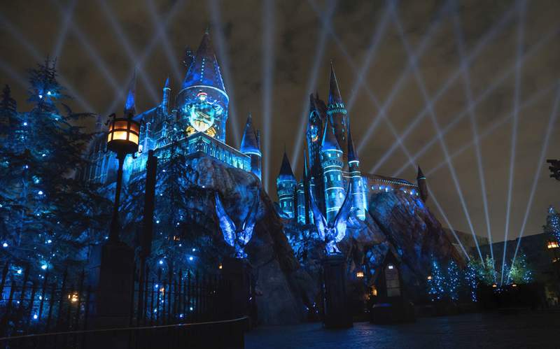 Nighttime Lights At Hogwarts Castle returns to Universal Orlando