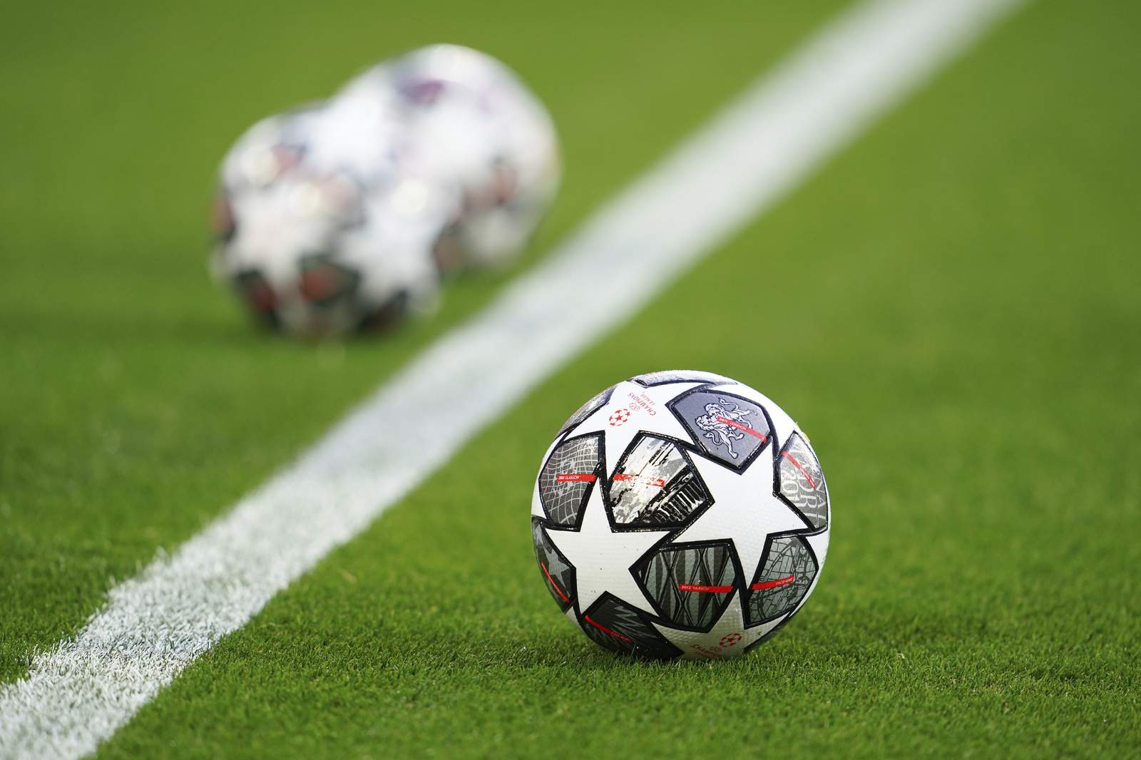 European soccer split as 12 clubs launch breakaway league