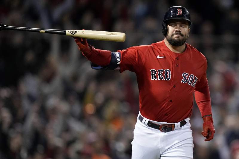 Schwarber slam gives Red Sox big lead in Game 3 of ALCS
