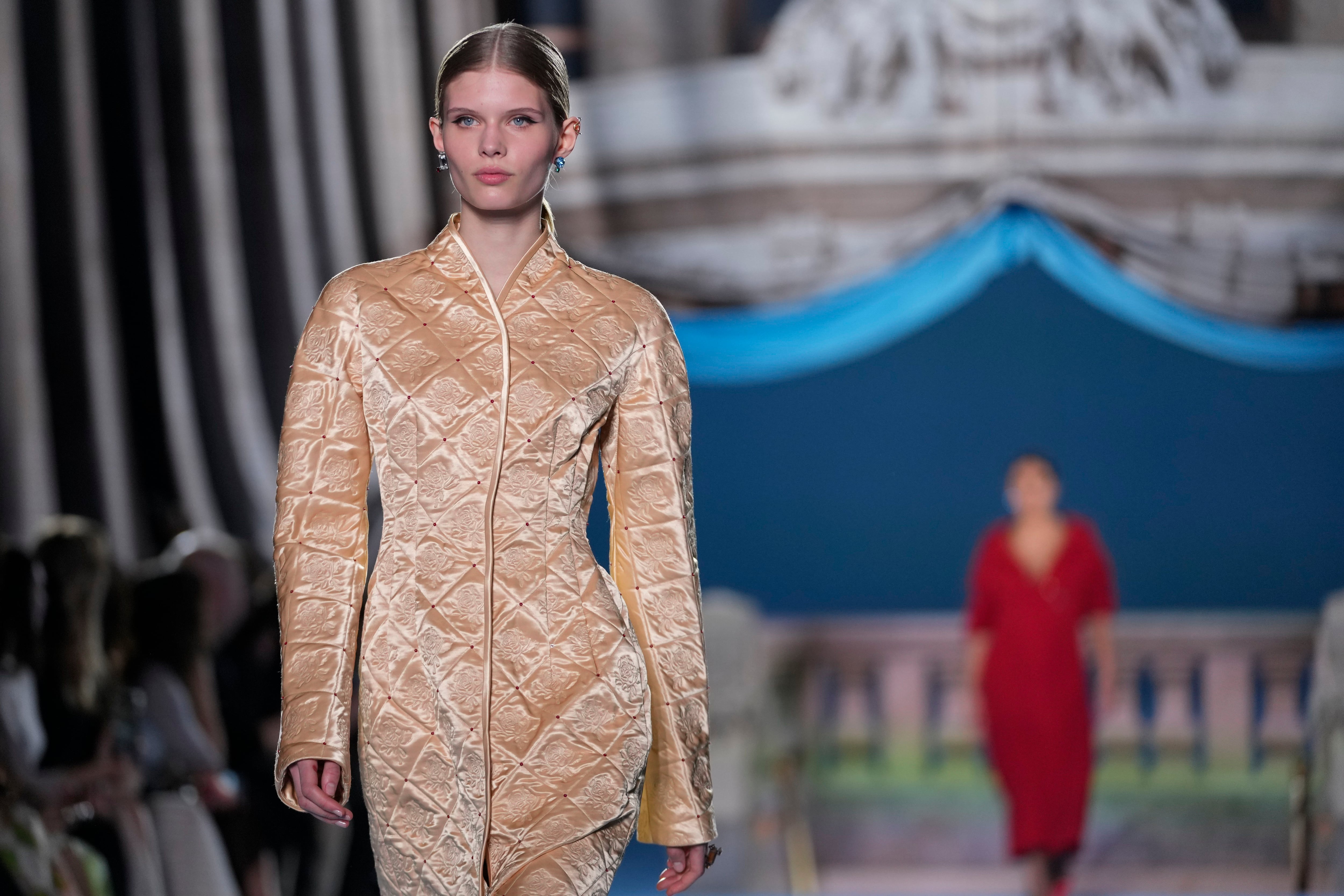 Tory Burch deconstructs classic style in new NYFW collection