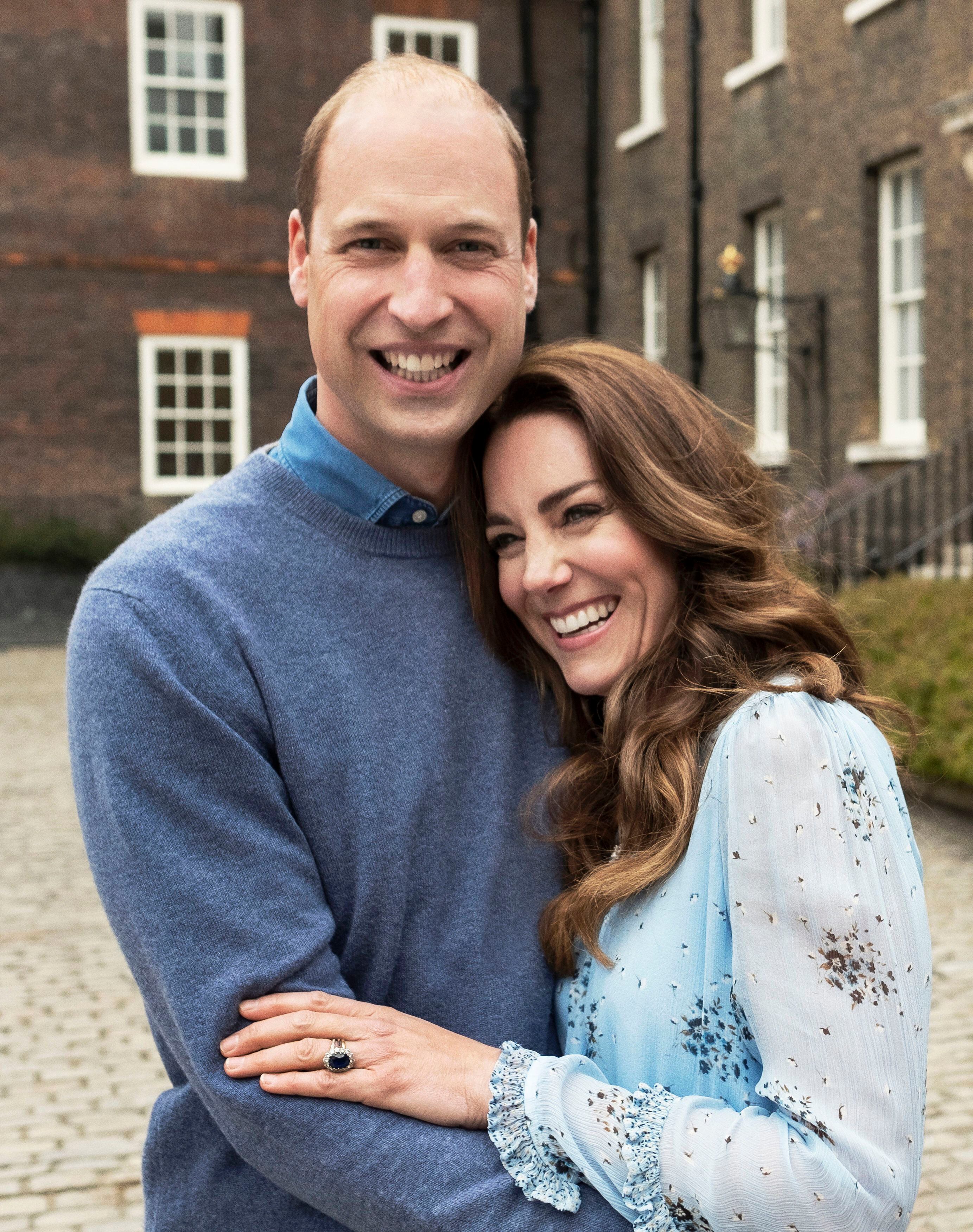 Prince William, Kate release photos to mark 10th anniversary