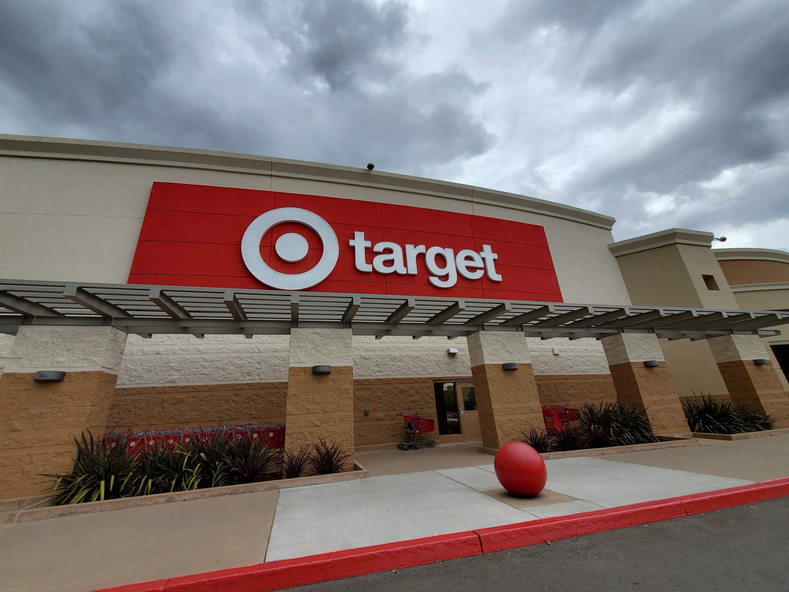 Target to sell discounted gift cards this weekend