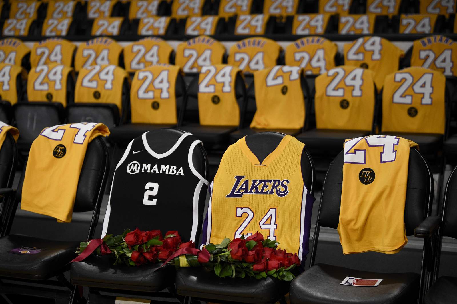 Lakers honor Kobe Bryant at first game since his passing
