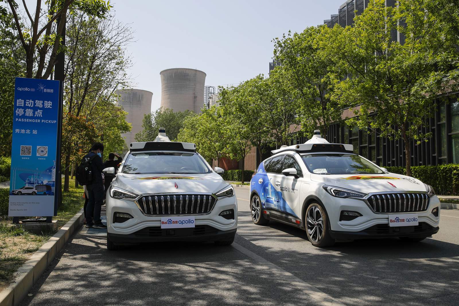 Baidu Rolls Out Paid Driverless Taxi Service In Beijing