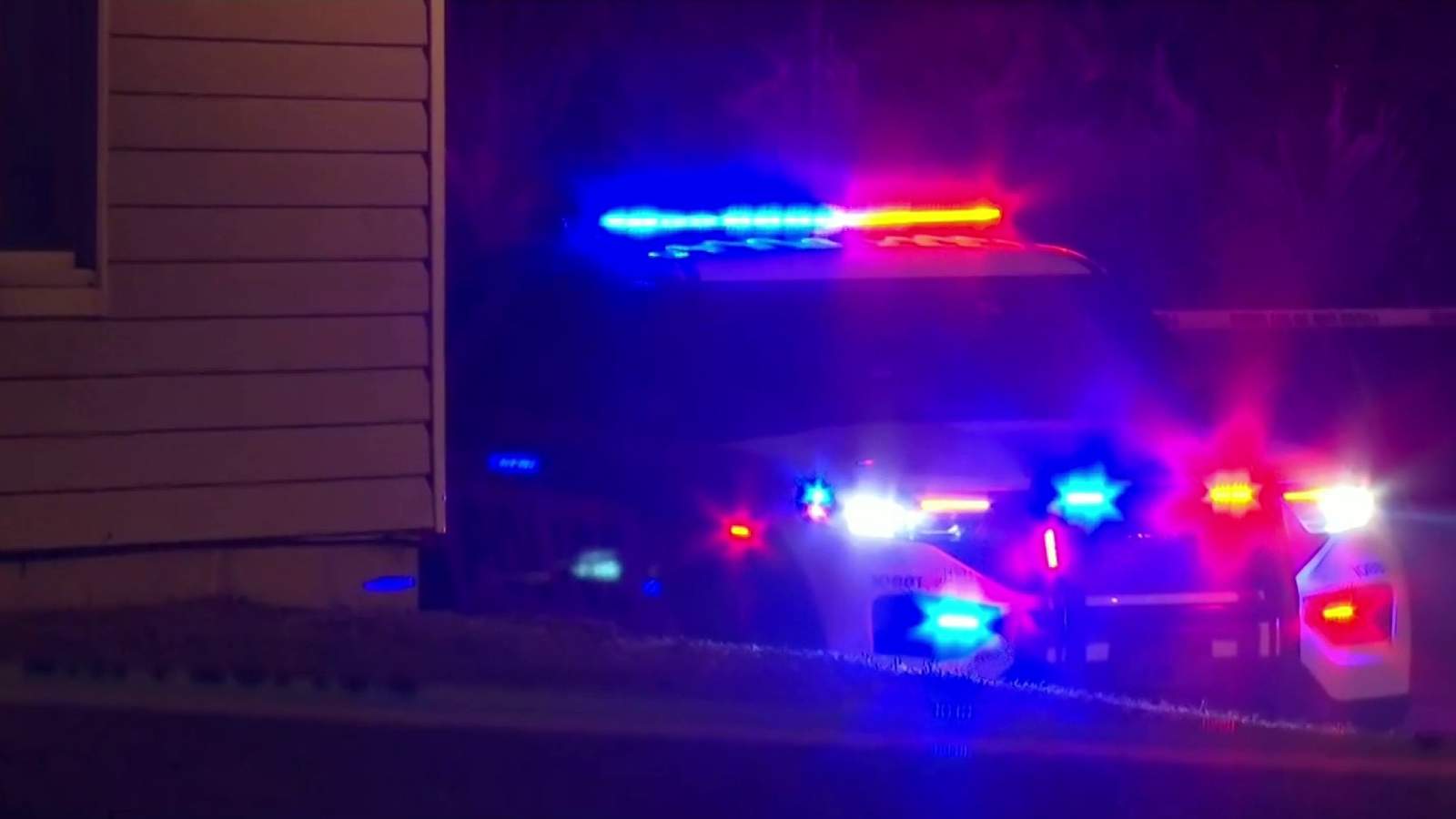 Juvenile shot, wounded at Orlando apartments; shooter sought
