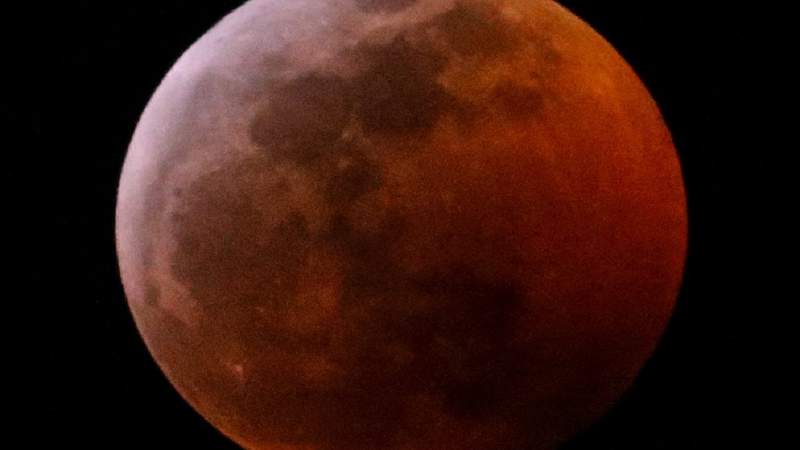 When to see the supermoon eclipse this week