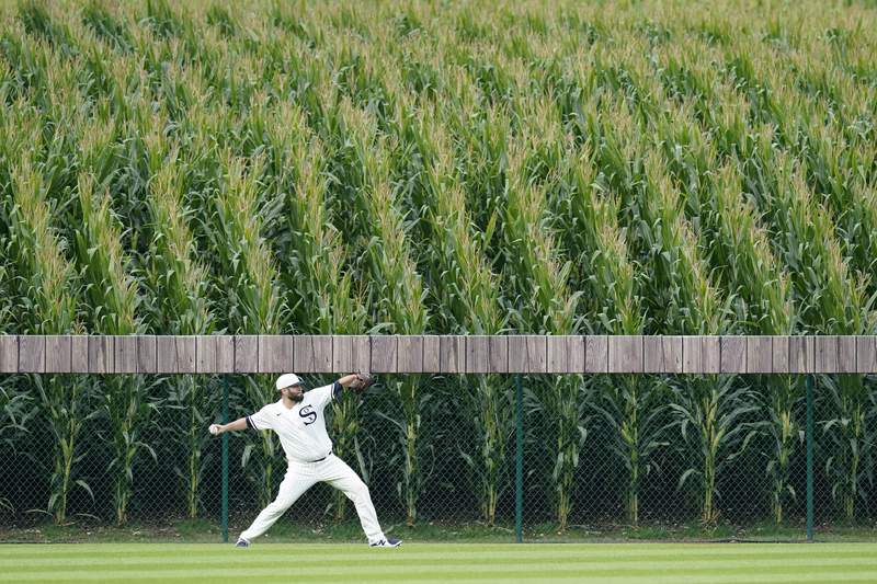 Yanks, Chisox go deep into corn; Field of Dreams hosts more