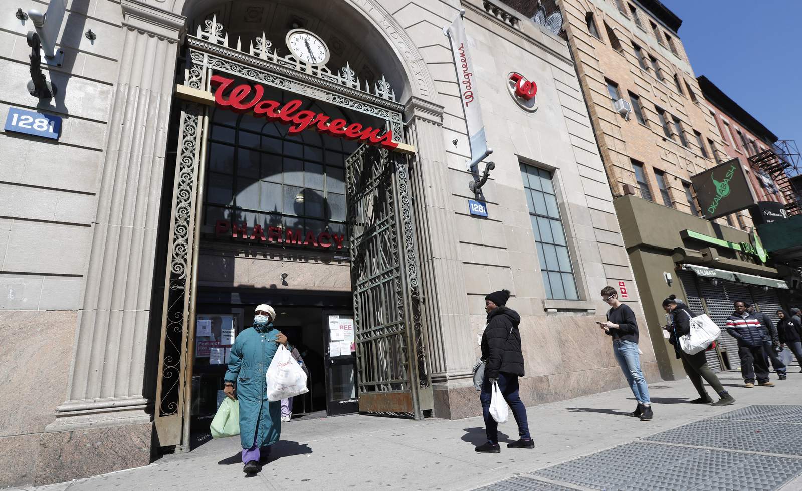 Walgreens lost $1.7B in 3Q as global pandemic tightened grip