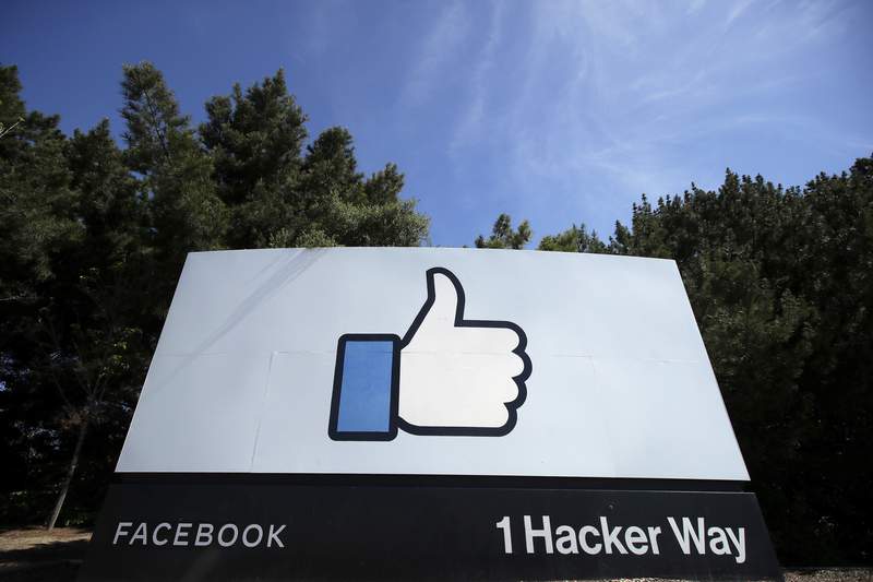 Judge dismisses gov't antitrust lawsuits against Facebook