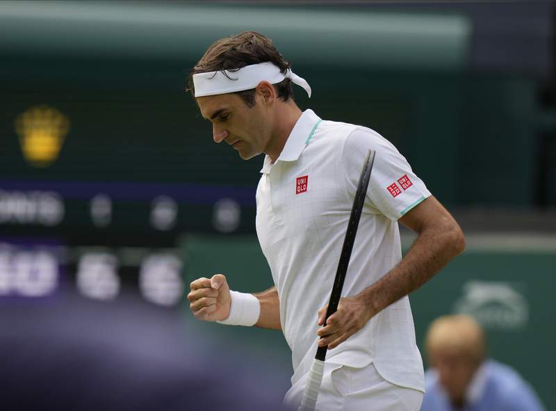 Roger Federer finds his rhythm, reaches Week 2 at Wimbledon