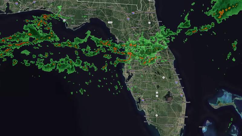 LIVE RADAR: Soggy start to the holiday weekend